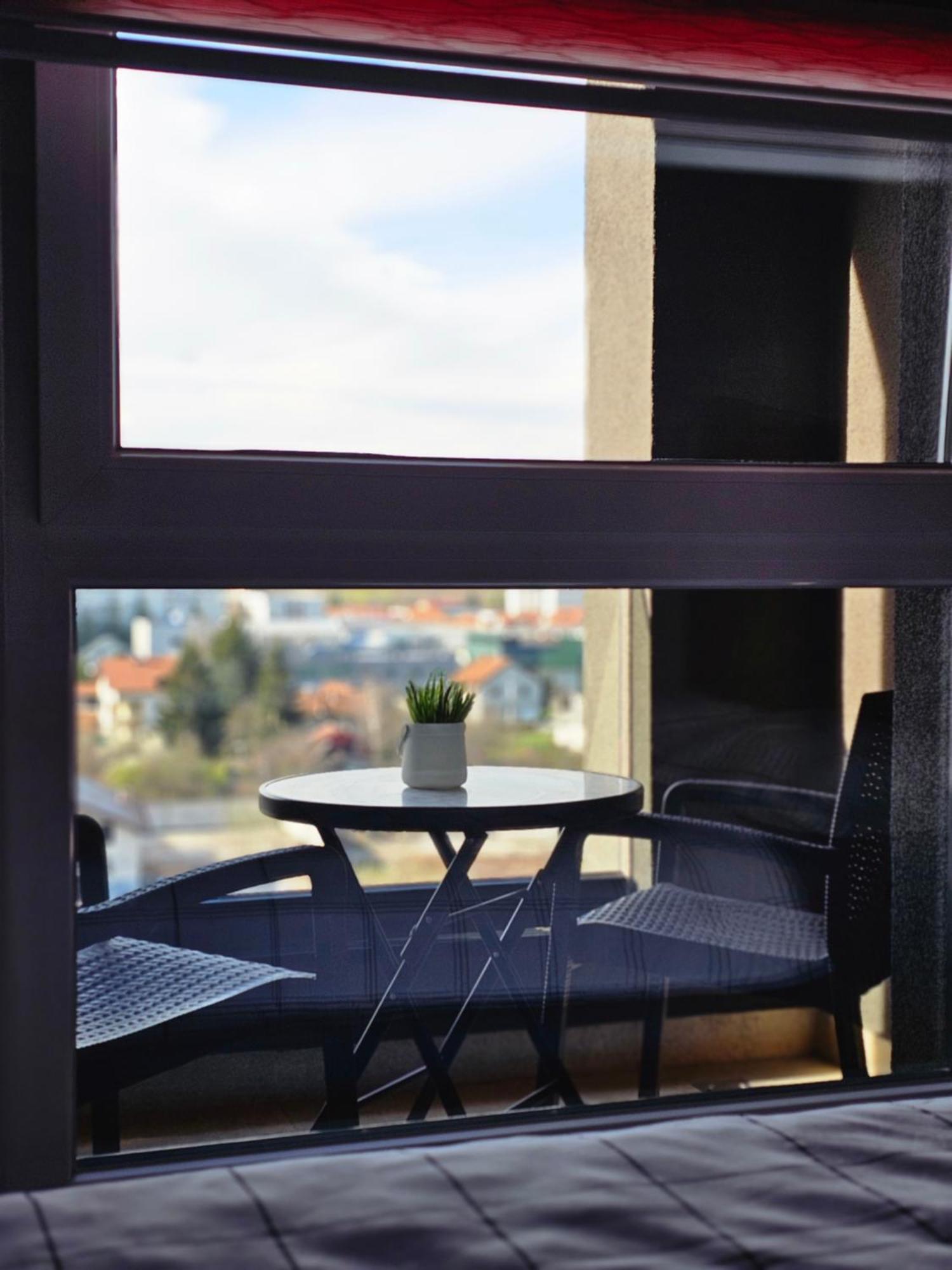 Capital Bulevar Apartment *